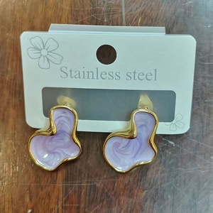 Boucles d'oreilles clous en zircon géométriques rétro françaises, plaquées or, design nuage irrégulier, pour femme, tendance, élégantes, pour soirée - Product Image 6