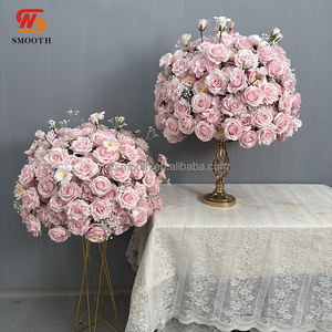 Bouquet floral artificiel personnalisé SMOOTH, roses roses, centre de table pour mariage - Product Image 3