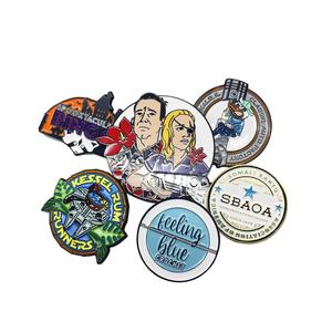 सूट पुरुषों के लिए सबसे अनुकूल खाली डिजाइन कार्टून 3 डी नर्स एनमेल लैपल पिन - Product Image 6