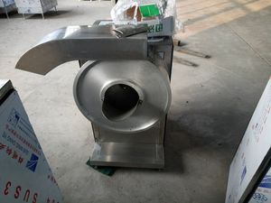 <span class=keywords><strong>Machine</strong></span> professionnelle à éplucher les pommes de terre et à couper les <span class=keywords><strong>frites</strong></span> - Product Image 3