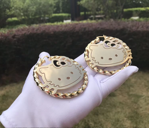 Pendientes torcidos de acero inoxidable con personajes de dibujos animados personalizados para mujer, aro de bambú a la moda para fiesta, envío directo disponible - Product Image 4