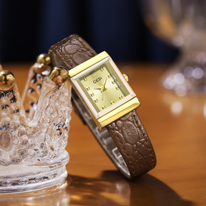 Montre pour femme à cadran carré rétro avec bracelet, montre à quartz haut de gamme étanche pour femmes - Product Image 4
