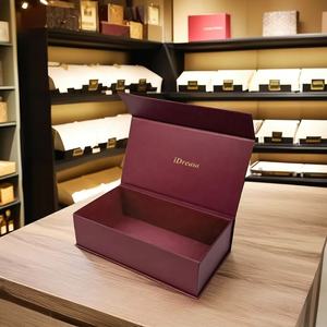 Grand carton en papier rigide mat de luxe avec logo personnalisé de qualité supérieure emballage de boîte-cadeau pliable vide bourgogne à fermeture magnétique pliable - Product Image 1
