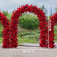 Romantische rode zijden rozen handgemaakte bruidsboog bloemenkrans voor huwelijksceremonie feest podiumdecoratie Moederdag