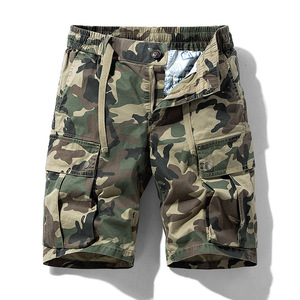 Pantalons de randonnée pour hommes grandes tailles, shorts cargo en coton camouflage, mode décontractée pour hommes, joggers de plage avec imprimé camouflage et patchs - Product Image 1
