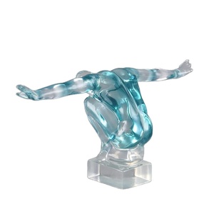 Creative Resin <strong>Figurine</strong> Jumping Pose Art Sculpture for Living Room Office Shelf Decoration - Product Image 3