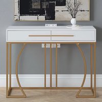 Table console en MDF contemporain Design moderne Peinture à l'eau Revêtement en poudre dorée Tubes métalliques pour l'entrée du salon Caractéristique de stockage