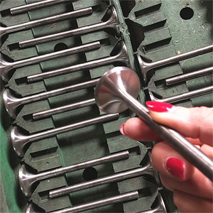 Piezas de Automóviles en Existencia, 4 Válvulas de Admisión y 4 de Escape para Motor Toyota 1Y 2Y 4Y 3Y E 4YE <span class=keywords><strong>3YE</strong></span> HiAce HiLux Lite Master Town Ace Rocky 4x4 2.0 - Product Image 4