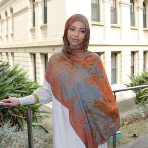 Venta caliente gasa impresión Modal Hijab radio algodón chal venta al por mayor étnico bufandas y chales Hijab bufandas - Product Image 4