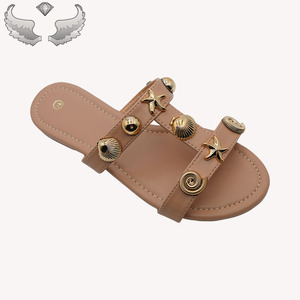 Sandales pour femmes de haute qualité, élégantes, brillantes, durables et légères, spécialisées OEM/ODM - Product Image 3