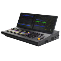 Deux contrôleurs DMX GMA2 à grand écran avec console de commande à faders pour éclairages de scène
