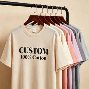 Camiseta Unisex de Cuello Redondo, Corte Ajustado, 100% Algodón, 220 g/m², Estilo Moderno, con Logotipo Personalizado, Impresión en Serigrafía, para Usar como Capa Base - Product Image 1
