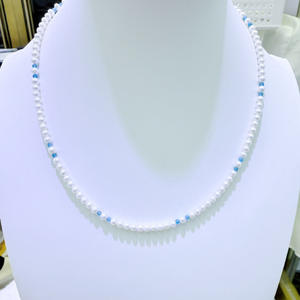 Collar de Lujo Ajustable Estilo Bohemio Clásico con Perlas Naturales de Agua Dulce de 3-4mm, Elemento de Mariposa Beimu, Collar de Cola Apilada - Product Image 4