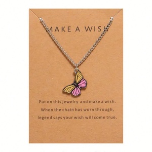 Collier pendentif papillon multicolore en acier inoxydable plaqué or, style bohème, personnalisé, très tendance, pour femmes et enfants, idéal comme cadeau - Product Image 3