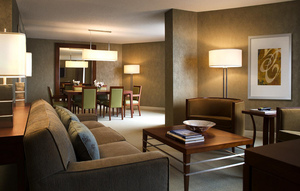 ชุดเฟอร์นิเจอร์ห้องนอนสำหรับโครงการโรงแรม วัสดุไม้ ยี่ห้อ CREATION รุ่น Westin <span class=keywords><strong>Bristol</strong></span> Place ติดตั้งที่สนามบินโตรอนโต โตรอนโต ออนแทริโอ แคนาดา - Product Image 3