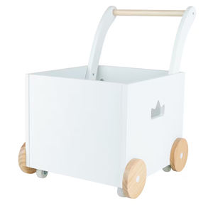 Scooter de carreras de madera moderno para niños pequeños, juguete educativo tipo cama para decoración de granja - Product Image 3
