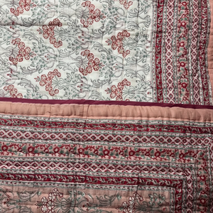 Fabricant indien Prix Luxe Fait à la main Vintage Ethnique Kantha Quilt Cousu à la main Coton Kantha Quilt Patchwork Quilt pour la maison - Product Image 1