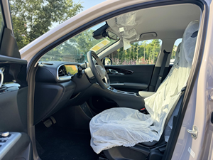 Geely Xingyuan 310 Youth BEV d'occasion 2026, conduite à gauche, 5 portes, 5 places, mini-berline, autonomie 310 km, batterie LFP 30 kWh, violet <span class=keywords><strong>sur</strong></span> noir - Product Image 5