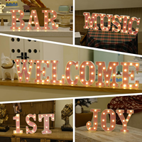 Lumières LED en forme de lettres et de chiffres, rose (A-Z&0-9), lumières décoratives pour anniversaire, mariage, fête, alimentées par piles, lumières festives