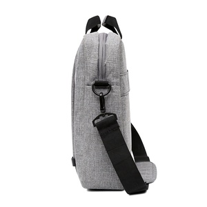 Sacs pour ordinateur portable en polyester – Styles bandoulière/croisé/cadeau/ordinateur portable 15,6 pouces – Respirants/Imperméables/Durables – Idéaux pour les voyages d'affaires et l'impression - Product Image 4