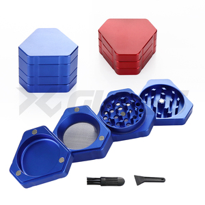 Grinder Triangolare a 4 Strati, Trituratore Portatile a Pressione Manuale per Tabacco, Stile Moderno per Grinder di Erbe da Fumo - Product Image 5