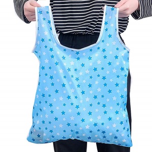 Heavy Duty 190T PolyesterMultifunctional Fashion Reutilizable Plegable Shopping Fruit Strawberry Shaped Tote Bag Con bolsa - Product Image 3