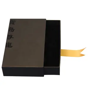 Custom Rood Karton Papier Verpakking Magnetische Geschenkdoos Met Lint