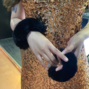 <strong>Fluffy</strong> Metal Handcuffs with 2 Keys Plush Fuzzy Hand <strong>Cuffs</strong> Soft Bondage Restraints Adult Sex Toys for Women Men - Product Image 1