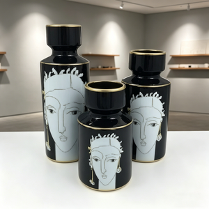 Vasi in Ceramica Nera <span class=keywords><strong>con</strong></span> Illustrazioni Artistiche di Volti Femminili e Finiture in Oro - Product Image 5