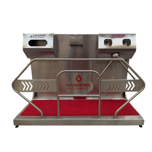 Système d'entrée industriel Kandemir en acier inoxydable AISI 304 avec tourniquet, tapis de barrière hygiénique et brosse à semelles de chaussures désinfectante - Product Image 2