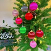 Ensemble de Boules de Noël en Plastique Premium Personnalisées, Fabriquées à la Machine, Rayées Multicolores, Ornements de Fête Plein de Couleurs pour Arbre de Noël