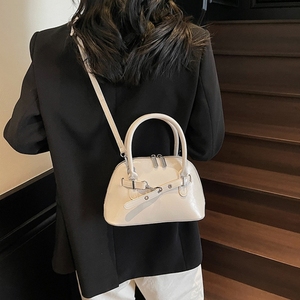 En Yeni Toptan Lüks Parlak PU Deri Bayan Küçük Tote Omuz Çantaları Yuvarlak Saplı Retro Şirin Kabuk Şeklinde Kemer Kilidi - Product Image 4