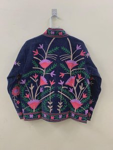 เสื้อแจ็คเก็ตผ้ากำมะหยี่ปักลายสัตว์สไตล์โบฮีเมียนวินเทจ ทำมือ สำหรับฤดูหนาว เหมาะสำหรับทุกเพศทุกวัย  ของขวัญสุดชิค - Product Image 5