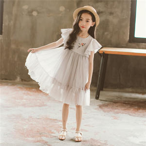 Di Colore Rosa caldo Ragazze Piuttosto Floreale Con Paillettes Bianco abito Da Commercio All'ingrosso Della Cina Fornitore - Product Image 3