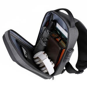 Sac de poitrine et bandoulière en nylon Oxford imperméable et tendance, antivol, avec fermeture éclair, logo personnalisé, USB, pour sports de plein air - Product Image 2