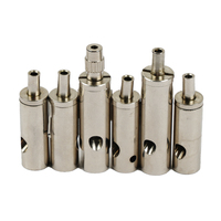 Kits de suspension de lumière de pince de câble Joint pivotant universel de pince de fil pour la lumière suspendue de lampe
