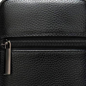 Bolso Bandolera Pequeño de Alta Calidad para Hombre, Casual, para Viajes Diarios, de Cuero Personalizado, con Cierre de Cremallera - Product Image 2