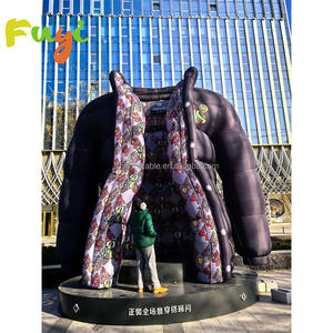 Modello Gonfiabile Gigante Promozionale a Forma di Giacca Imbottita, Modello di Abbigliamento Gonfiabile Personalizzato per Pubblicità - Product Image 4