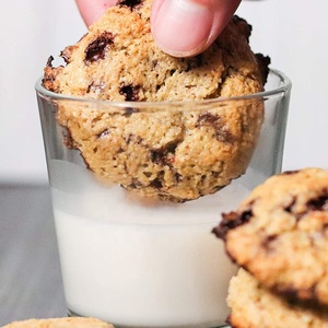 240g Nho khô Việt Quất Nam Việt Quất có hương vị sô cô la <span class=keywords><strong>chip</strong></span> yến mạch kết cấu giòn hương vị ngọt ngào hương vị trứng hộp không đường - Product Image 5