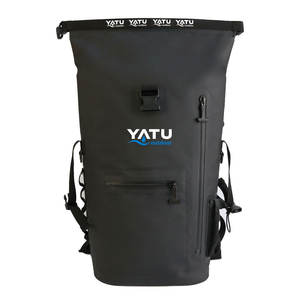 Mochila Nevera Casual con Cierre Enrollable de PVC, Ecológica, Reciclable, Aislada, a Prueba de Fugas, Impermeable, Suave, Negra - Product Image 4