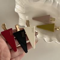 Pince à cheveux triangulaire en acrylique QianJin sans trace, pince bec de canard tendance, simple et de haute qualité, pour décorer les cheveux