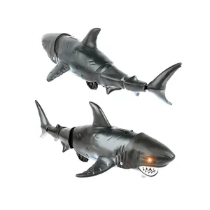 ของเล่นควบคุมระยะไกล2.4กรัมสเปรย์บนบกของเล่นฉลามควบคุมรูปลักษณ์ของฉลาม RC ชุดฉลามขาว