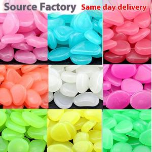 Ornements de jardin en plastique fluorescent lumineux de 2 cm, fournitures d'usine, galets de paysage d'aquarium, croix archéologique décorative - Product Image 2