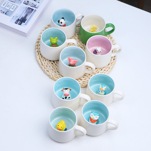 Taza de cerámica Sanhui 3D con figura animal adorable en el interior para uso en la oficina, el hogar, desayuno, café, té, regalo. - Product Image 1
