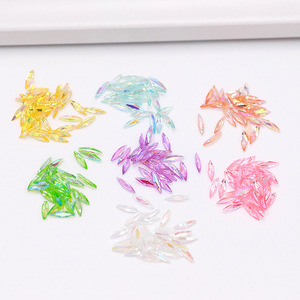 Strass pour ongles en résine AB irisée, forme marquise pointue 3x11mm, dos plat, pour décorations d'ongles DIY - Product Image 1