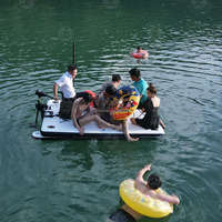 Personnalisé Géant 3m Par 2m Eau Mer Lac Quai De Pêche Flotteurs Dock Gonflable Flotteurs Avec Moteur