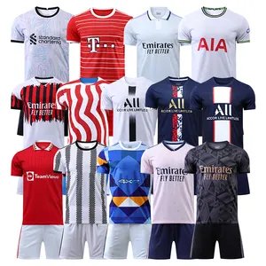 Vente en gros du dernier ensemble de vêtements de sport uniformes imprimés sublimés personnalisés maillots de football d'entraînement d'équipe de haute qualité