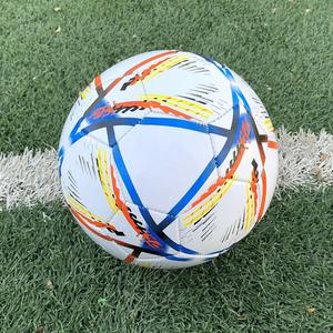Balón <span class=keywords><strong>de</strong></span> Fútbol Profesional <span class=keywords><strong>de</strong></span> PU <span class=keywords><strong>de</strong></span> Alta Calidad con Logotipo Personalizado al por Mayor, Tamaño 5, Balón <span class=keywords><strong>de</strong></span> Fútbol para Entrenamiento al Aire Libre - Product Image 5