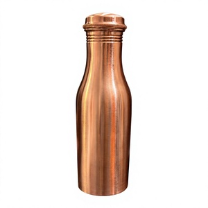 Bouteille d'eau artisanale en cuivre pur poli miroir avec bouchon anti-fuite Bien-être ayurvédique - Product Image 1