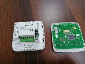 <span class=keywords><strong>Thermostat</strong></span> numérique <span class=keywords><strong>Honeywell</strong></span> TF228WN 2 tuyaux Refroidissement uniquement/Chauffage uniquement/Commutateur <span class=keywords><strong>manuel</strong></span> - Product Image 4